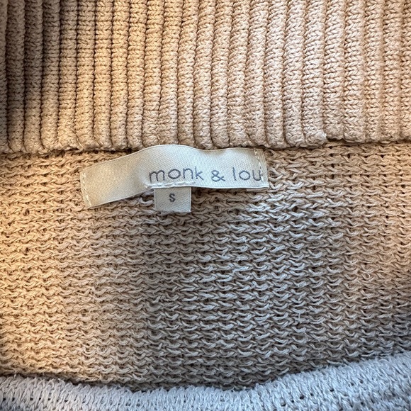 Cozy Sweater -S - Picture 2 of 3